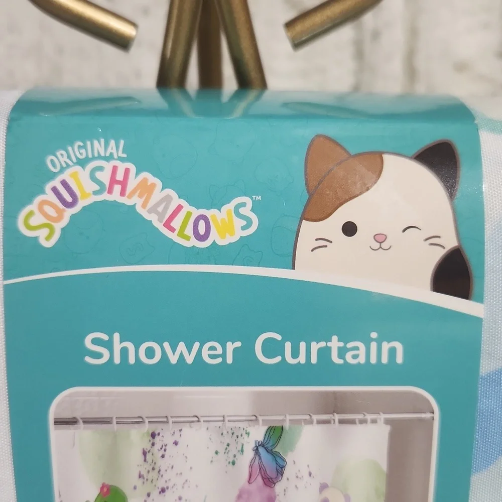 SQUISHMALLOWS shower Curtain